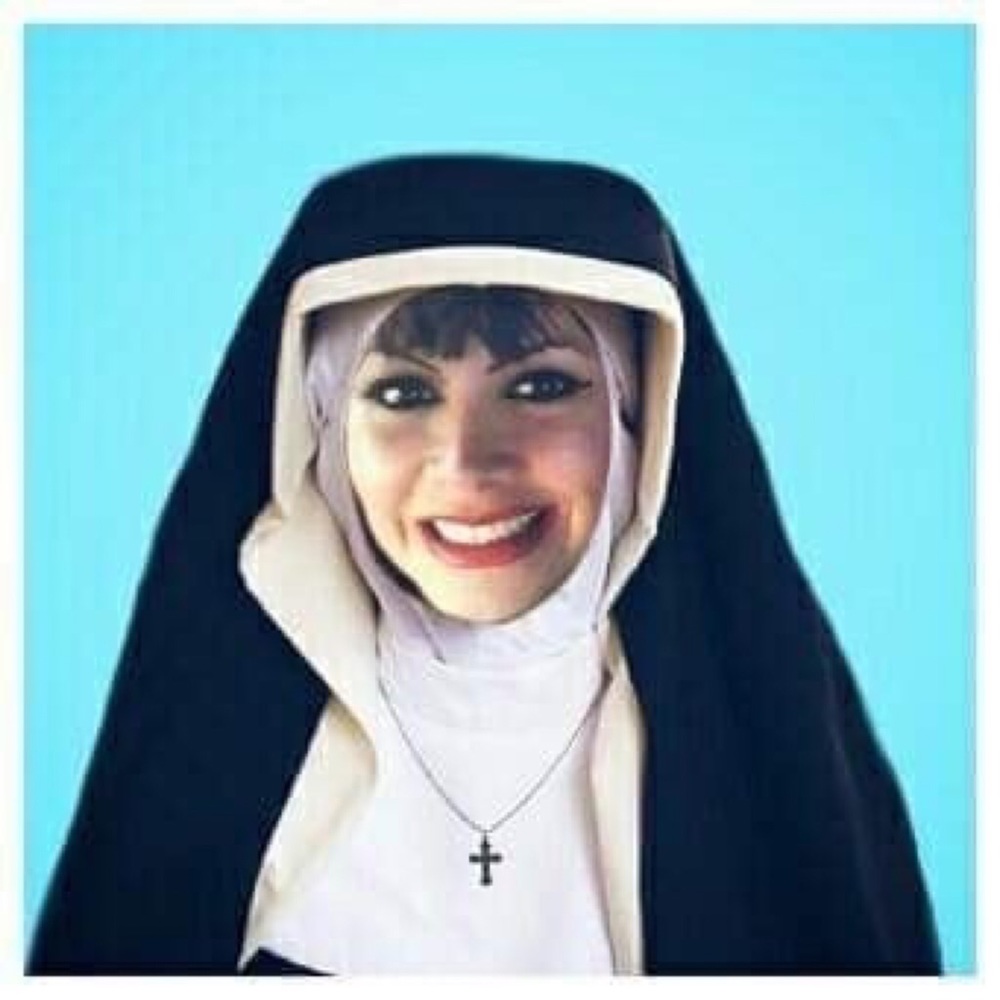 Meet your Posher, Carolina